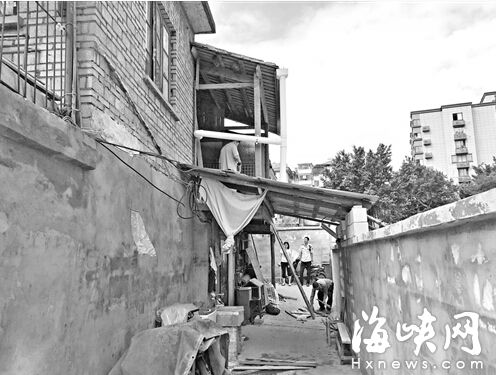 福州仙塔街旁 刚建好的违建被拆除